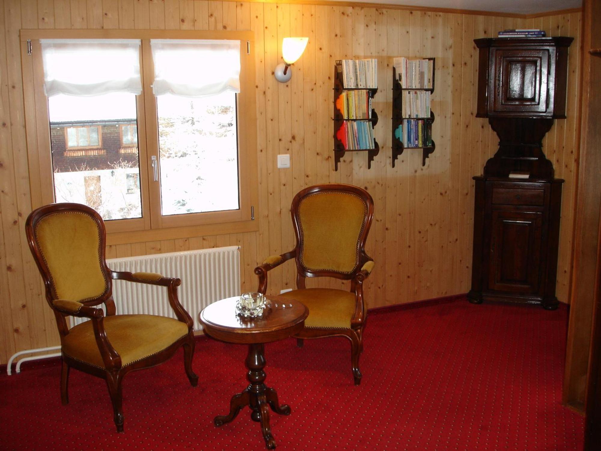 Hotel Garni Hostatt Engelberg Bagian luar foto